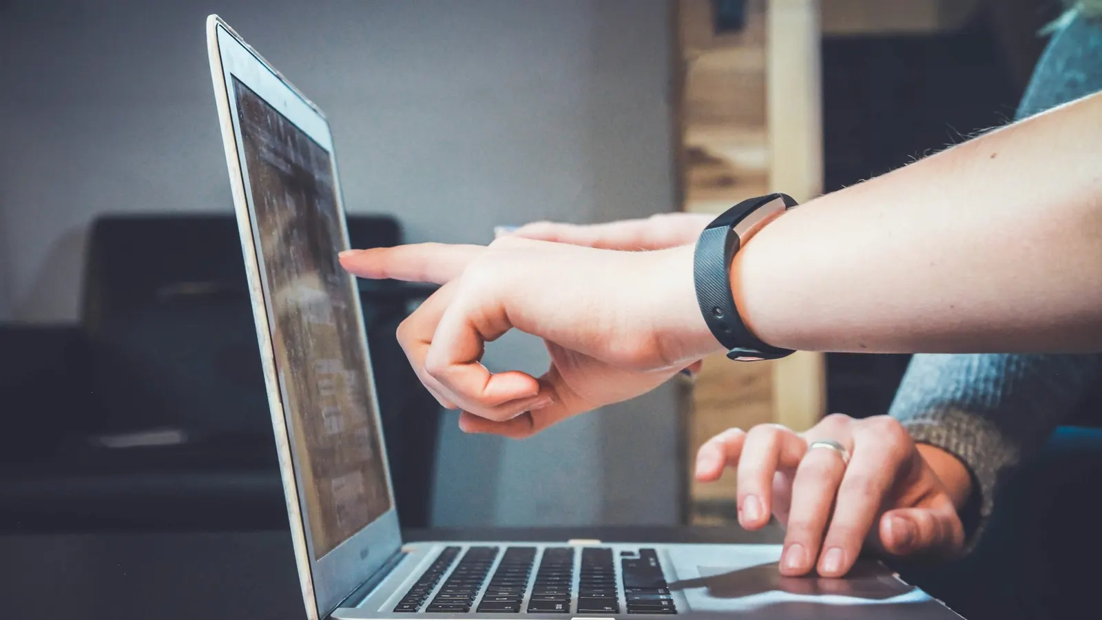 Checking details before payment helps make KYHOOT trading safer